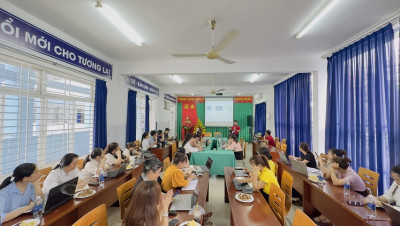 Tập huấn triển khai phần mềm tuyển sinh đầu cấp trên địa bàn phường Chánh Hiệp