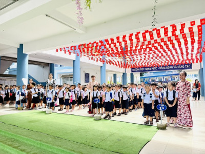 Hân hoan ngày tựu trường - Chào đón các em học sinh lớp 1 và lớp 5  năm học 2026 -2027